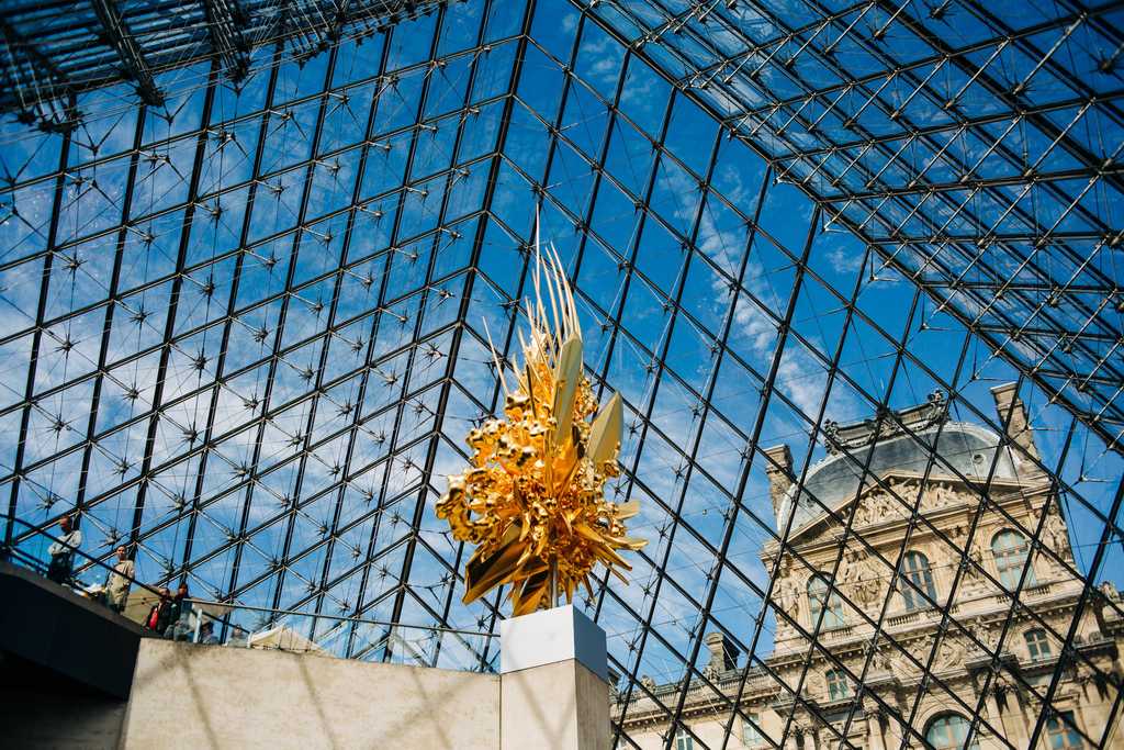 Le Louvre - Photo by Jonathan Velasquez